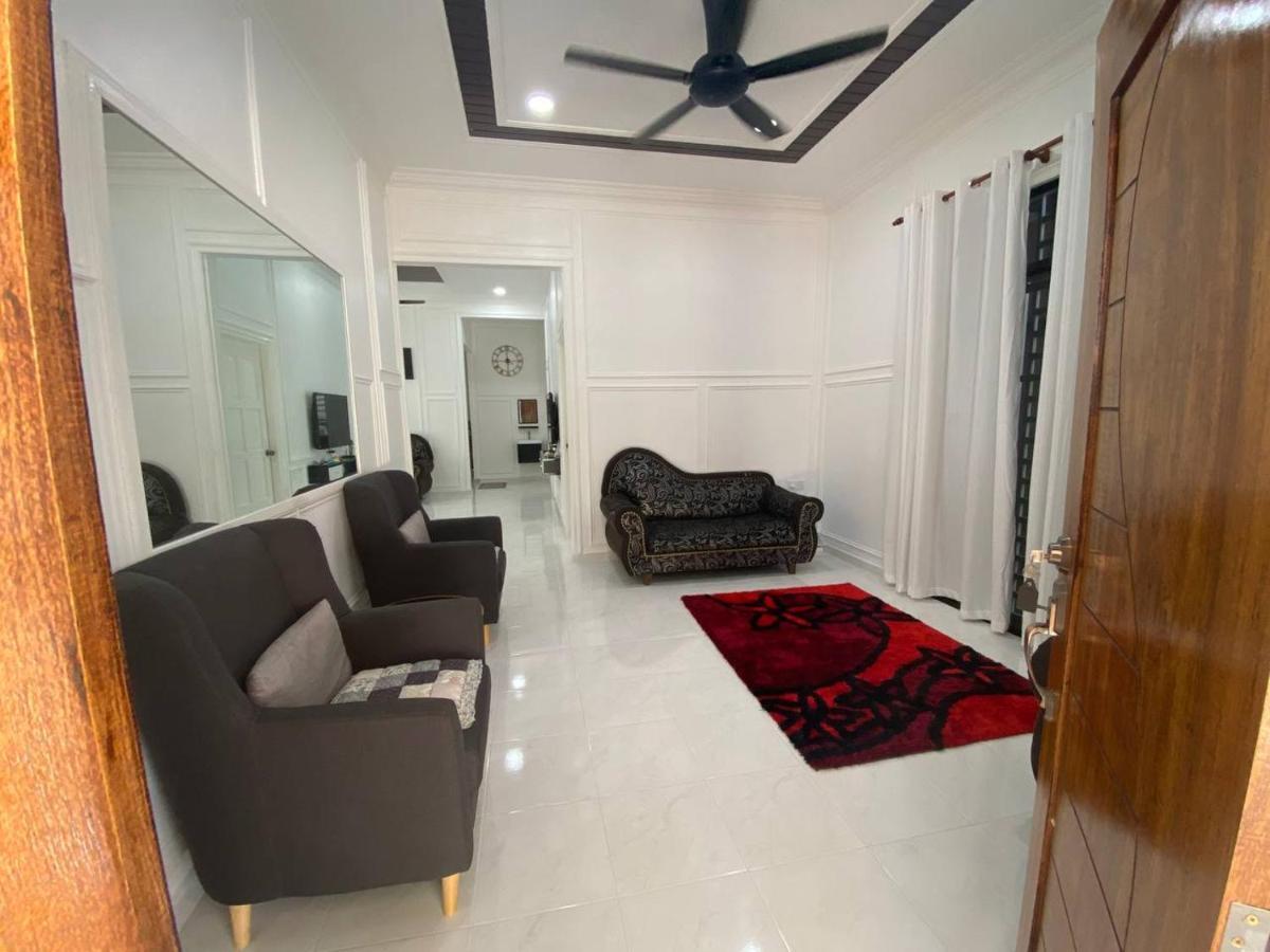 Adda Guest House Kota Bharu Esterno foto